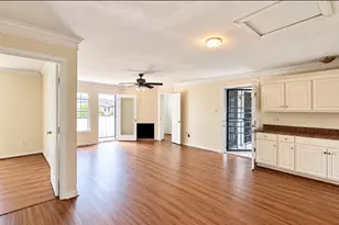 8323 Wilcrest Dr, Houston, TX 77072 - Photo 7