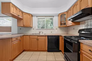 14326 Southline Rd, Sugar Land, TX 77498 - Photo 7