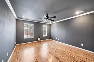 9623 Elmview Pl, Houston, TX 77080 - Photo 11