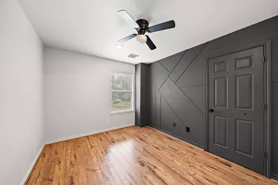 9623 Elmview Place #1, Houston, TX 77080 - Photo 13