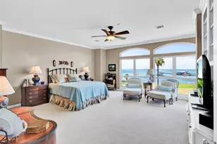 2668 E Bayshore Dr, San Leon, TX 77539 - Photo 17