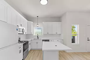 9711 Cargill St, Houston, TX 77029 - Photo 7