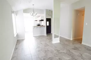 2022 Crosscoach Ln, Katy, TX 77449 - Photo 11