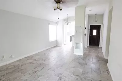 2022 Crosscoach Lane, Katy, TX 77449 - Photo 3
