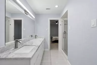 5323 S Braeswood Boulevard, Houston, TX 77096 - Photo 25