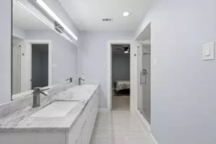 5323 S Braeswood Blvd, Houston, TX 77096 - Photo 25