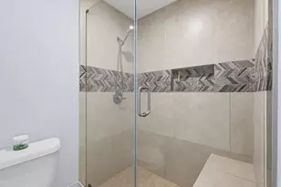 5323 S Braeswood Blvd, Houston, TX 77096 - Photo 23