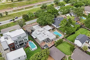5323 S Braeswood Blvd, Houston, TX 77096 - Photo 39