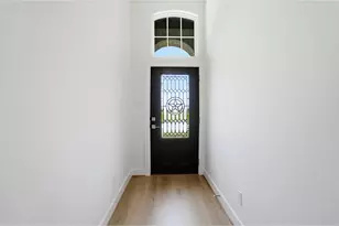 212 San Marcos Trl, Dayton, TX 77535 - Photo 5