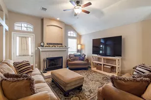 3907 Bridgeberry Ct, College Station, TX 77845 - Photo 9