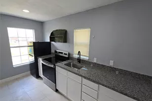 9010 Linda Vista Rd, Houston, TX 77078 - Photo 5