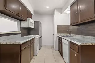 6913 Chasewood Dr, Missouri City, TX 77489 - Photo 5