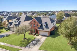 8511 Holly Spring Ln, Baytown, TX 77523 - Photo 1