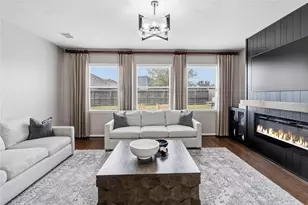 8511 Holly Spring Ln, Baytown, TX 77523 - Photo 15