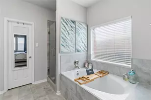 8511 Holly Spring Ln, Baytown, TX 77523 - Photo 23