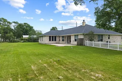 1607 Delta Street, Baytown, TX 77523 - Photo 41