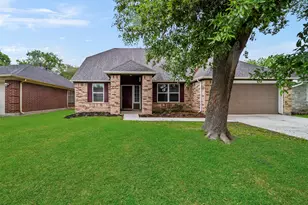 4906 Pleasant Plains Dr, Friendswood, TX 77546 - Photo 1
