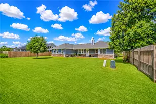 1914 Lynn St, El Campo, TX 77437 - Photo 43