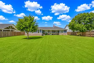 1914 Lynn St, El Campo, TX 77437 - Photo 41