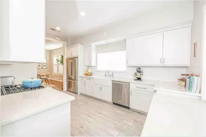 808 Woodrow Street, Houston, TX 77006 - Photo 15