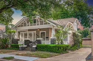 808 Woodrow St, Houston, TX 77006 - Photo 1