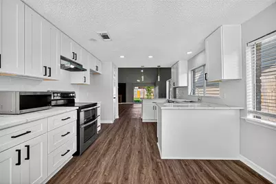 7706 Miller Glen Lane, Houston, TX 77072 - Photo 19