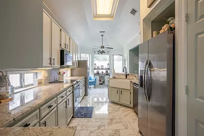 716 N 31st Street, Nederland, TX 77627 - Photo 9