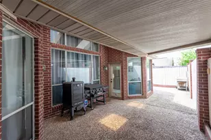 716 N 31st St, Nederland, TX 77627 - Photo 33