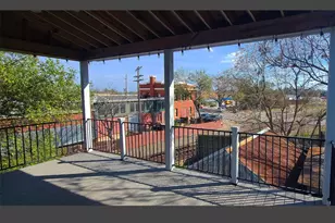 303 W Alamo St, Brenham, TX 77833 - Photo 11