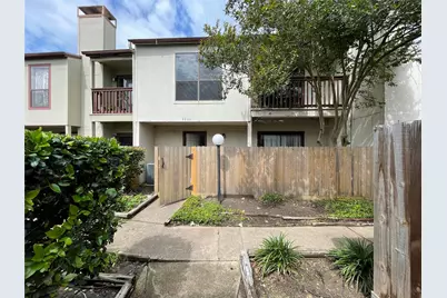 3909 Tanglewilde Street #3909, Houston, TX 77063 - Photo 3