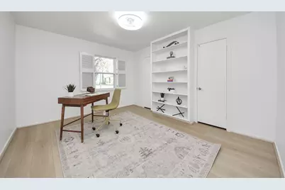 10719 Burgoyne Road, Houston, TX 77042 - Photo 17