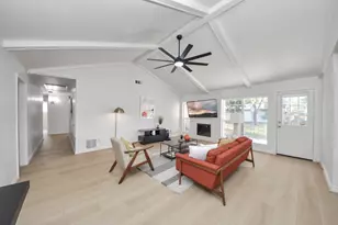 10719 Burgoyne Rd, Houston, TX 77042 - Photo 13