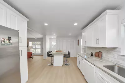 10719 Burgoyne Road, Houston, TX 77042 - Photo 9