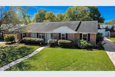 10719 Burgoyne Road, Houston, TX 77042 - Photo 3