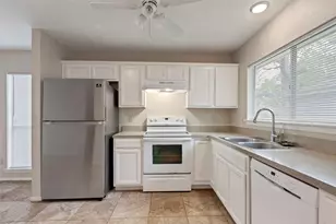 81 Blue Fox Rd, The Woodlands, TX 77380 - Photo 7