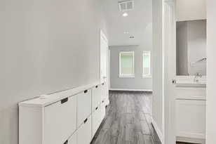 9431 Jutland Rd, Houston, TX 77033 - Photo 23
