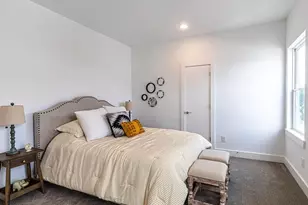1236 W 25th St, Houston, TX 77008 - Photo 13