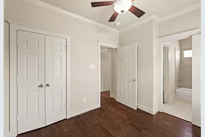 1053 W 16th Street, Houston, TX 77008 - Photo 33