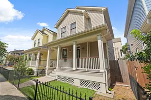 1053 W 16th St, Houston, TX 77008 - Photo 3