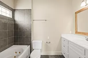 1053 W 16th St, Houston, TX 77008 - Photo 25