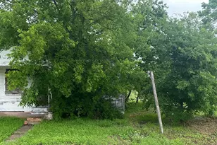 7214 Dallas St, Baytown, TX 77521 - Photo 3