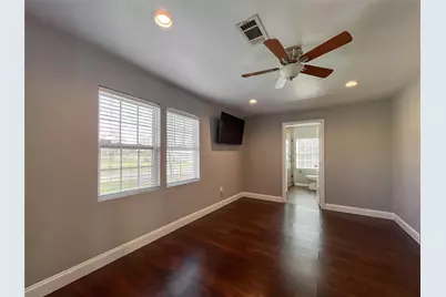 7966 Bonaire Street, Houston, TX 77028 - Photo 11
