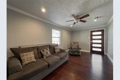 7966 Bonaire Street, Houston, TX 77028 - Photo 9