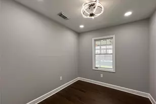 7966 Bonaire St, Houston, TX 77028 - Photo 13