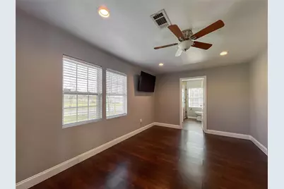 7966 Bonaire Street, Houston, TX 77028 - Photo 11