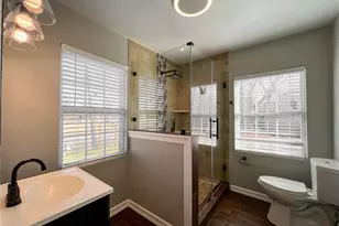 7966 Bonaire St, Houston, TX 77028 - Photo 15