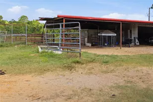 10802 County Rd 203, Plantersville, TX 77363 - Photo 19