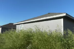 301 St Joseph St, Del Rio, TX 78840 - Photo 3