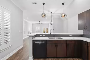 1834 Woodvine Dr, Houston, TX 77055 - Photo 7