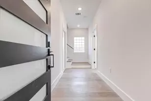 5636 Dolores St, Houston, TX 77057 - Photo 7